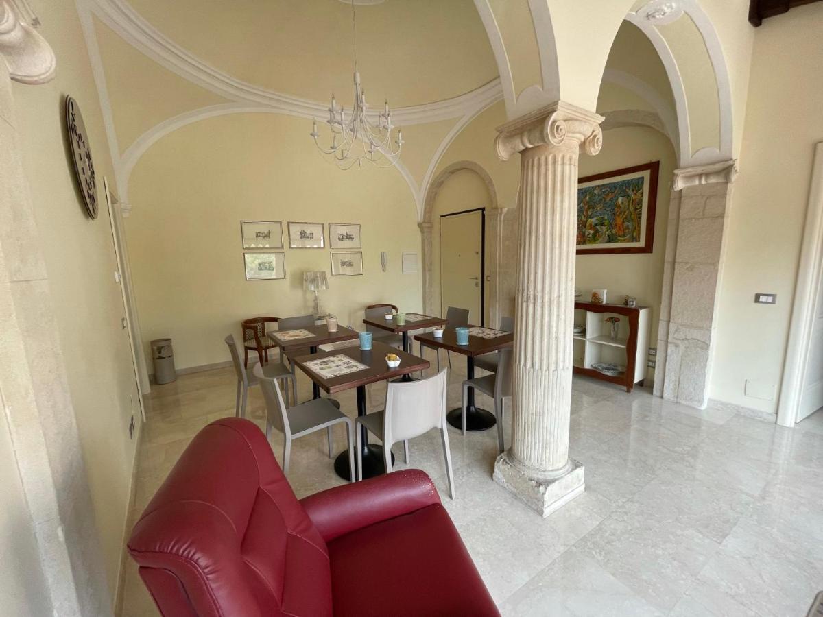 B&B Ponte Capograssi Сульмона Экстерьер фото