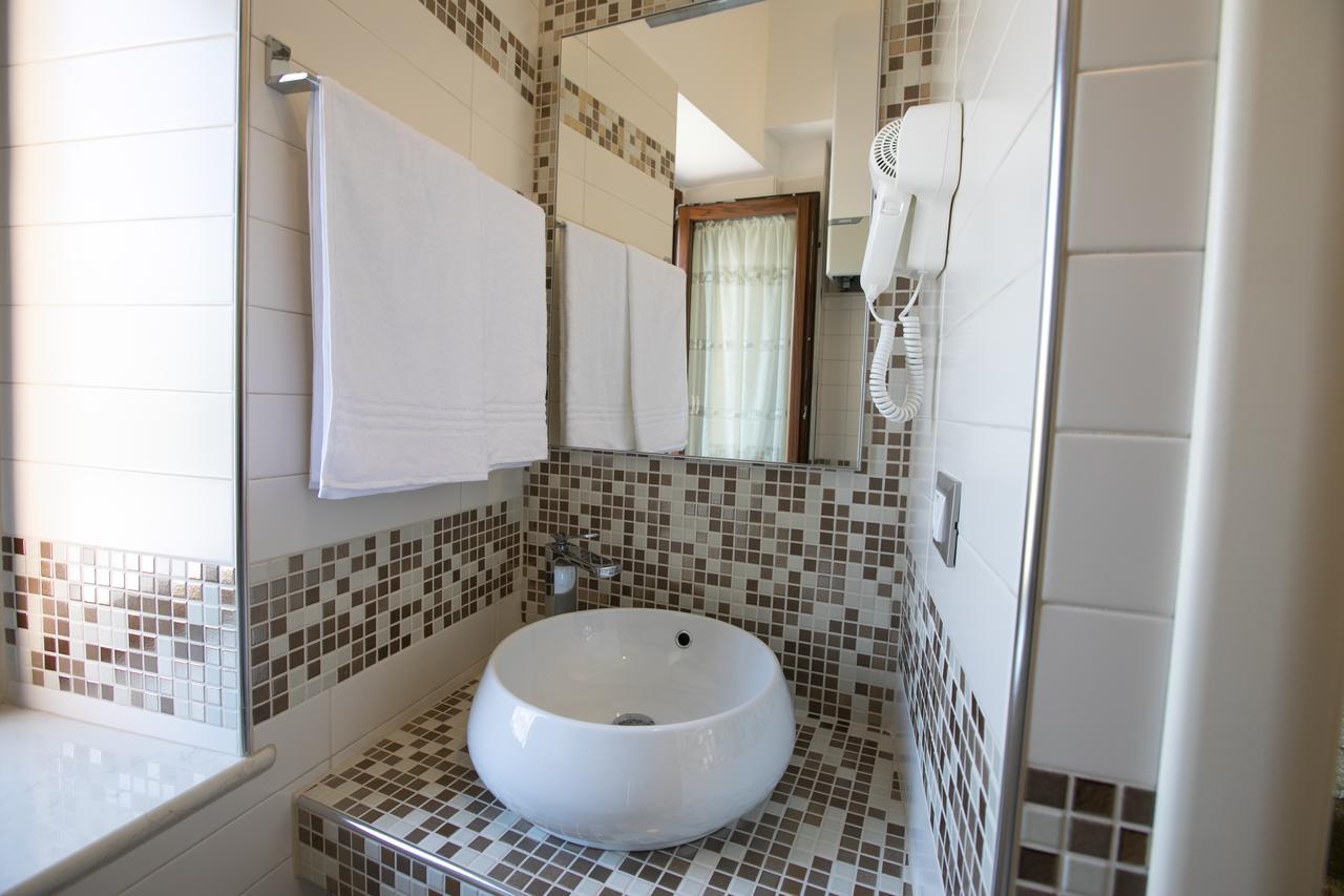 B&B Ponte Capograssi Сульмона Экстерьер фото