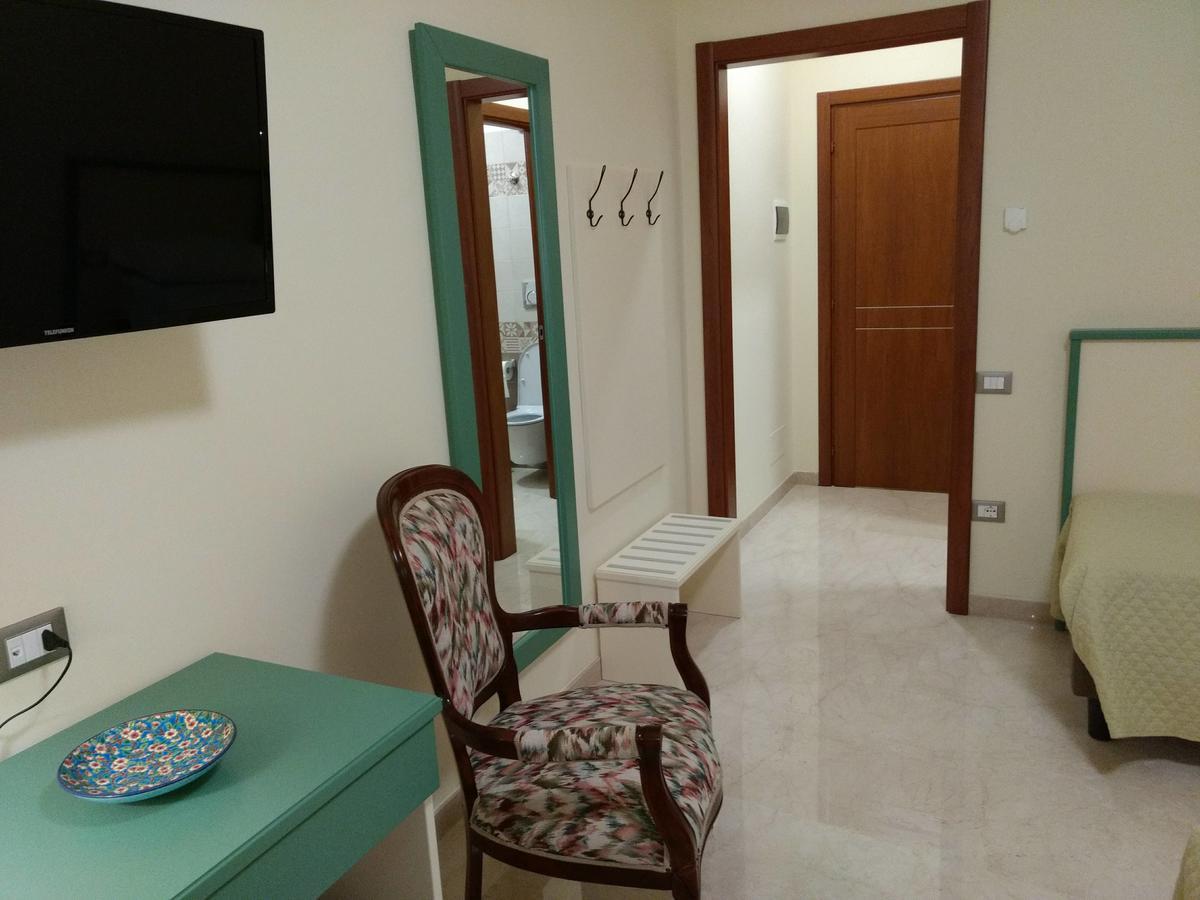 B&B Ponte Capograssi Сульмона Экстерьер фото